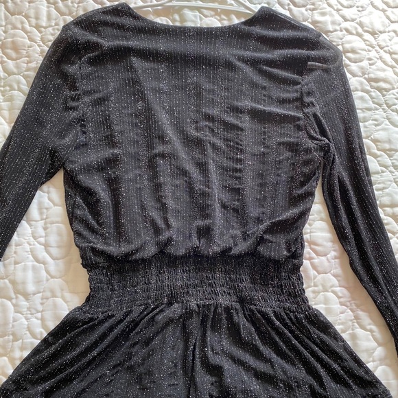 Guess Long Sleeve Evening Top - Picture 2 of 2